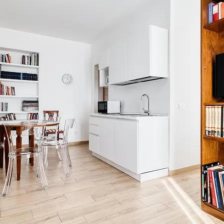 Apartment Domusmi Isola 303
